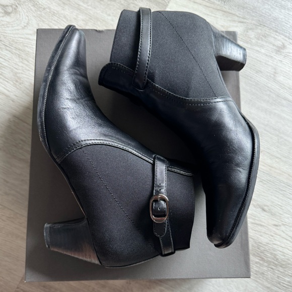 Vintage Italian Domin Nappa Black Leather Booties Stretch Fabric Buckle Details - Picture 3 of 10